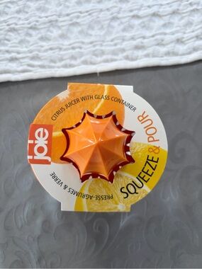 Joie Orange Citrus Squeeze & Pour Juicer
